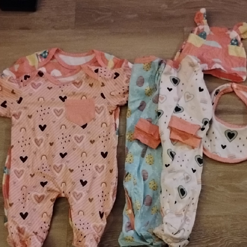 Adorable Heart Print Kids Footie
